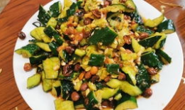 湖南农村吃瓜视频播放,揭秘乡村生活趣味瞬间