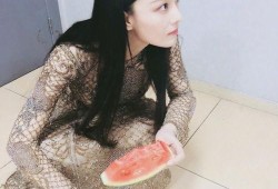 陈静是吃瓜,瓜田里的“吃瓜群众”