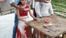 爆笑吃瓜比赛视频,谁才是真正的“吃瓜达人”？